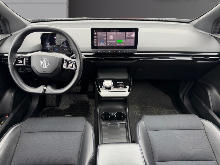 MG d'occasion 4 204ch 64kWh de 2023 Pontarlier (25)﻿