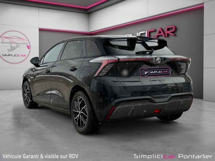 MG d'occasion 4 204ch 64kWh de 2023 Pontarlier (25)﻿