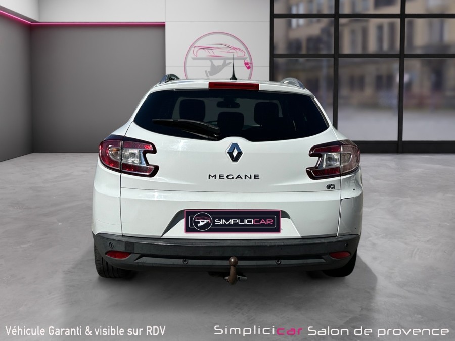 RENAULT d'occasion MEGANE III GRANDTOUR 1.6 DCI 130 ZEN de 2015 Salon
