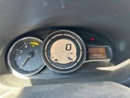 RENAULT d'occasion MEGANE III GRANDTOUR 1.6 DCI 130 ZEN de 2015 Salon