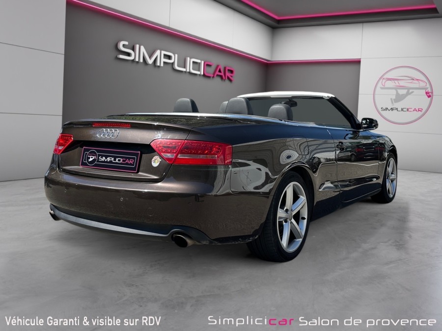 AUDI d'occasion A5 DECAPOTABLE 2.0 TFSI 211 AMBIENTE de 2010 Salon de