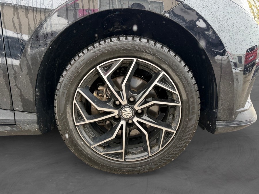 MG d'occasion 4 204ch 64kWh de 2023 Pontarlier (25)﻿