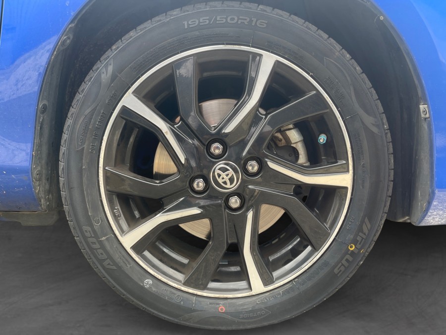 TOYOTA d'occasion YARIS 100H COLLECTION ZEN de 2018 Lyon Nord (69)﻿
