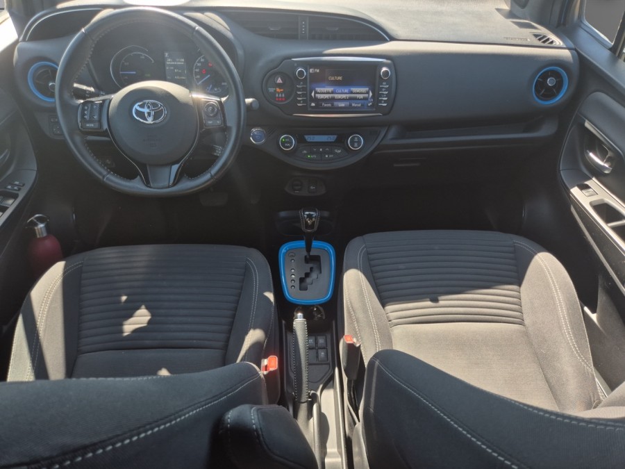 TOYOTA d'occasion YARIS TOYOTA YARIS Collection de 2019 Royan (17)﻿
