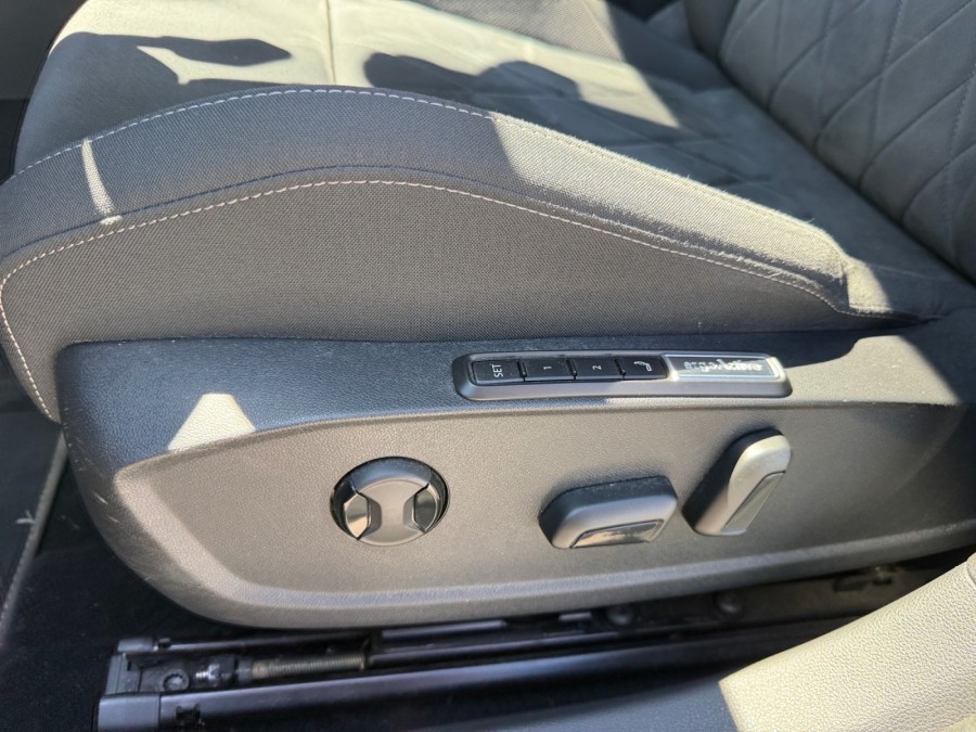 VOLKSWAGEN d'occasion GOLF VIII 2.0 TDI 150 STYLE DSG de 2021 St