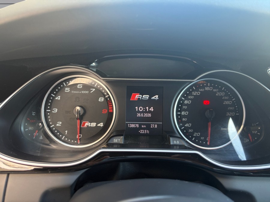 AUDI d'occasion RS4 AVANT V8 4.2 QUATTRO de 2012 Genevois (74)﻿