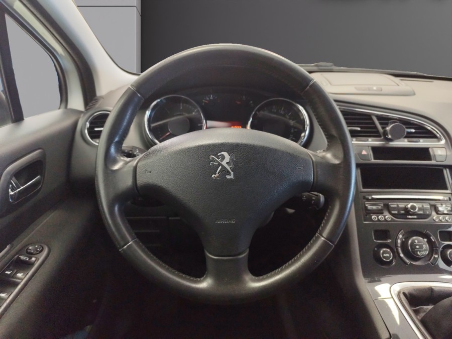 PEUGEOT d'occasion 5008 1.6 HDI 115 ACCESS de 2015 Amiens (80)﻿