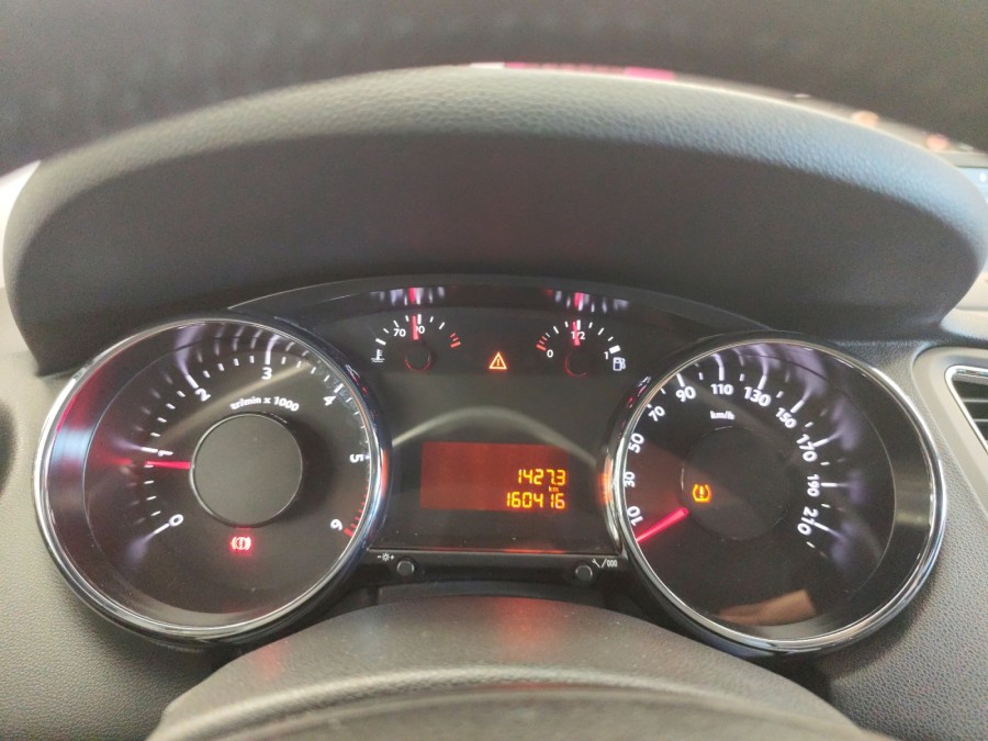 PEUGEOT d'occasion 5008 1.6 HDI 115 ACCESS de 2015 Amiens (80)﻿