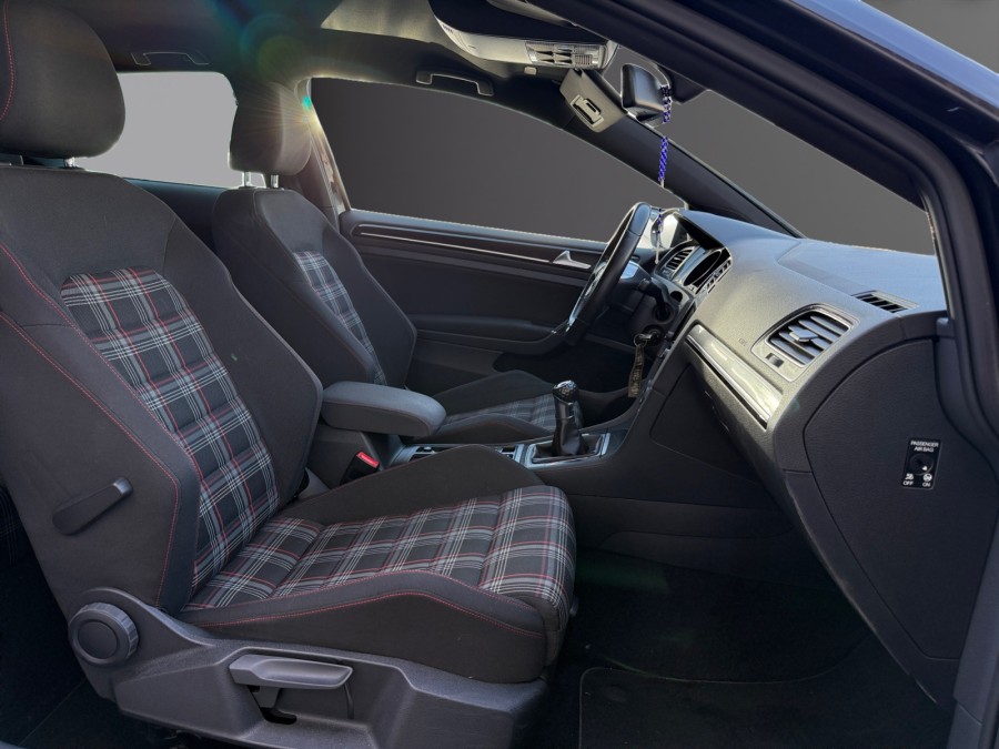 VOLKSWAGEN d'occasion GOLF 2.0 TSI 220 GTI de 2013 Toulouse Sud (31)﻿