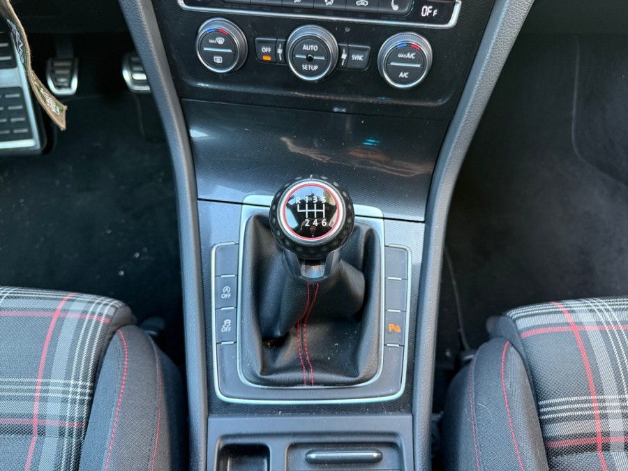 VOLKSWAGEN d'occasion GOLF 2.0 TSI 220 GTI de 2013 Toulouse Sud (31)﻿