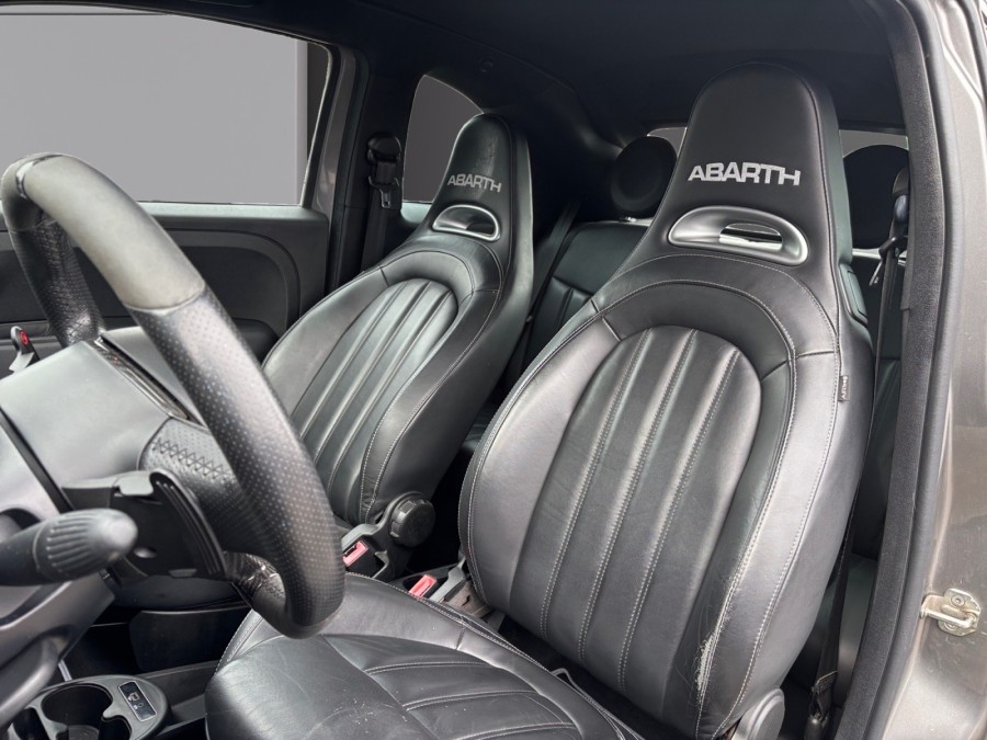 ABARTH d'occasion 500C / 595C / 695C C ABARTH 695 1.4 T-JET 180