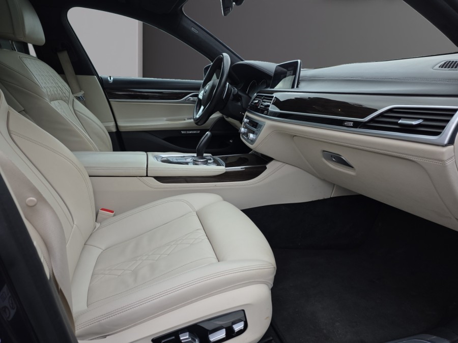 BMW d'occasion SERIE 7 730D XD M SPORT de 2018 Angers (49)﻿