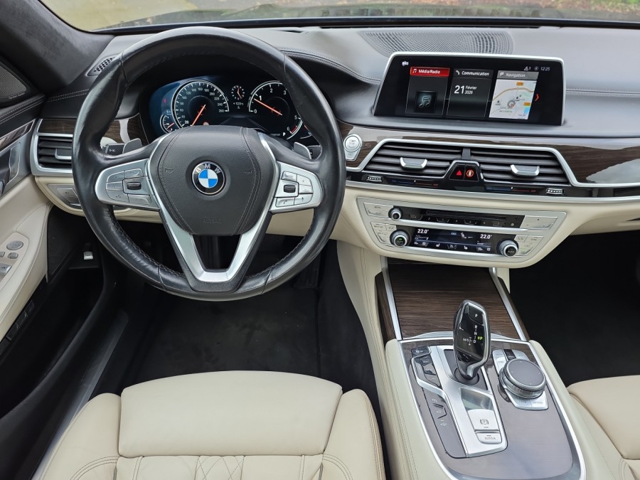 BMW d'occasion SERIE 7 730D XD M SPORT de 2018 Angers (49)﻿