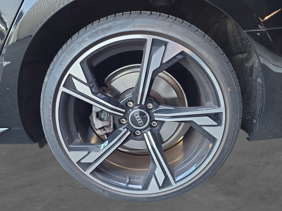 AUDI d'occasion A4 AVANT 35 TDI 163 DESIGN S TRONIC de 2021 Angers