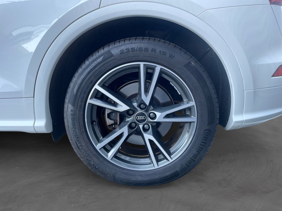 AUDI d'occasion Q5 55 TFSI-E 2.0 367 SLINE de 2020 Angers (49)﻿