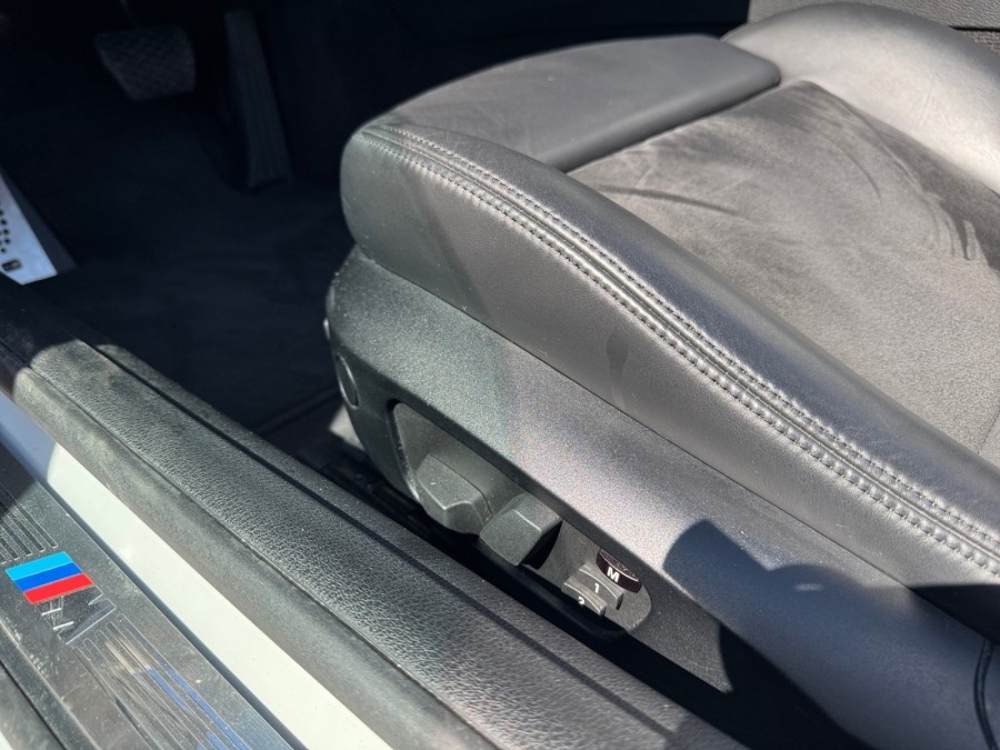 BMW d'occasion Z4 35I S-DRIVE LOUNGE PLUS DKG de 2012 Troyes (10)﻿