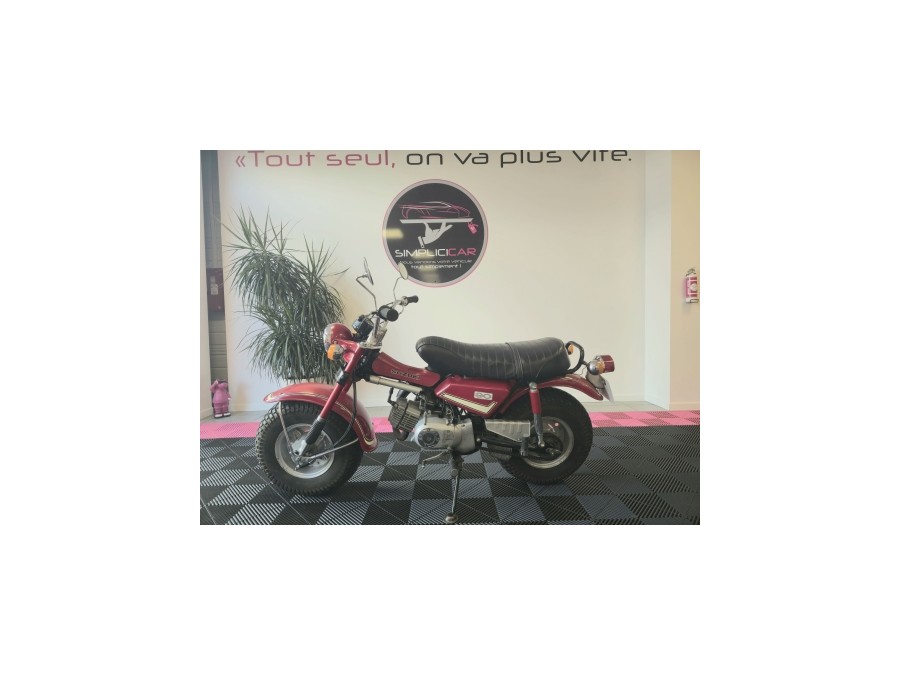 SUZUKI d'occasion RV90 RV90 de 1973 Vichy (03)﻿