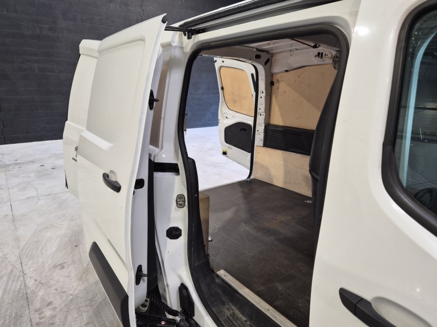 PEUGEOT d'occasion PARTNER M 650 M-FLEX 1.5 BLUE HDI 100 PACK ASPHALT