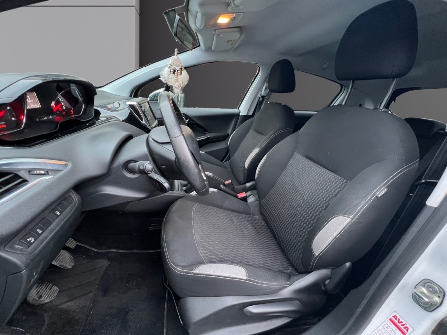 PEUGEOT d'occasion 208 I 1.4 HDI 68 STYLE de 2015 Toulon Ouest (83)﻿