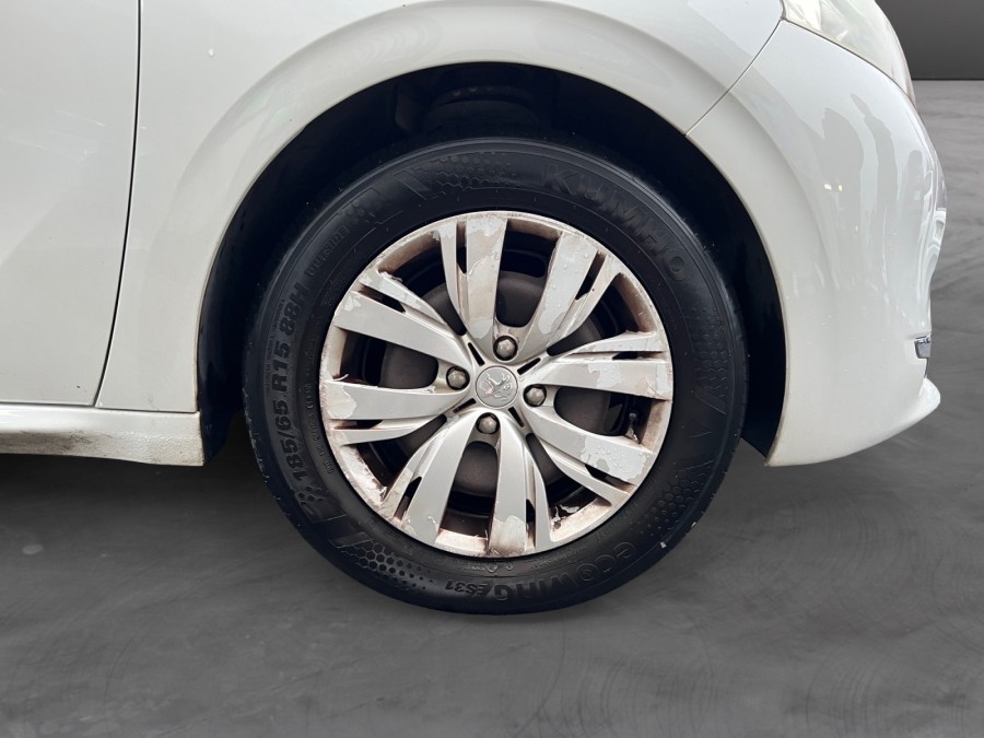 PEUGEOT d'occasion 208 I 1.4 HDI 68 STYLE de 2015 Toulon Ouest (83)﻿