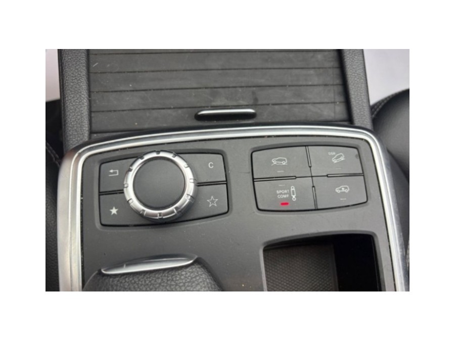 MERCEDES d'occasion CLASSE M ML 350 CDI BLUETEC de 2013 Toulon Ouest