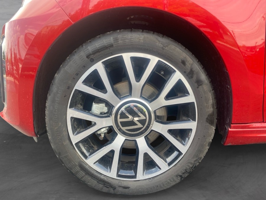 VOLKSWAGEN d'occasion UP! E-UP 2.0 83 BUSINESS de 2023 Toulon Ouest