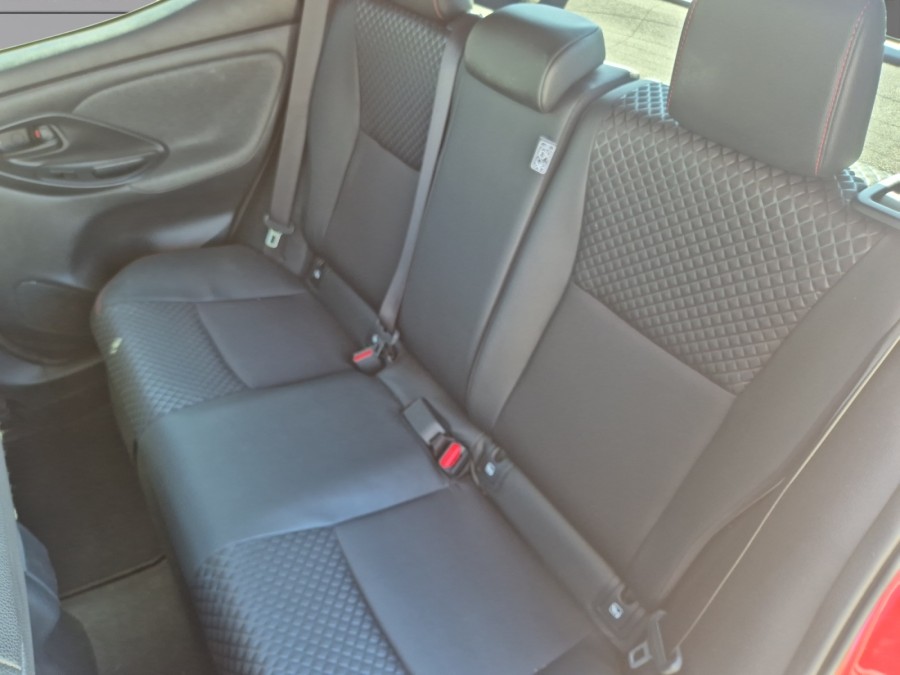 TOYOTA d'occasion YARIS TOYOTA YARIS 116H PREMIERE 5P de 2020 Royan