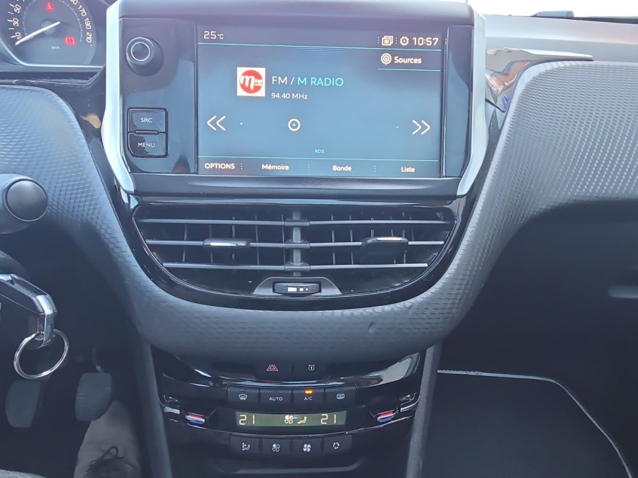 PEUGEOT d'occasion 208 1.2 PURE TECH 110 TECH EDITION de 2018 Le Puy