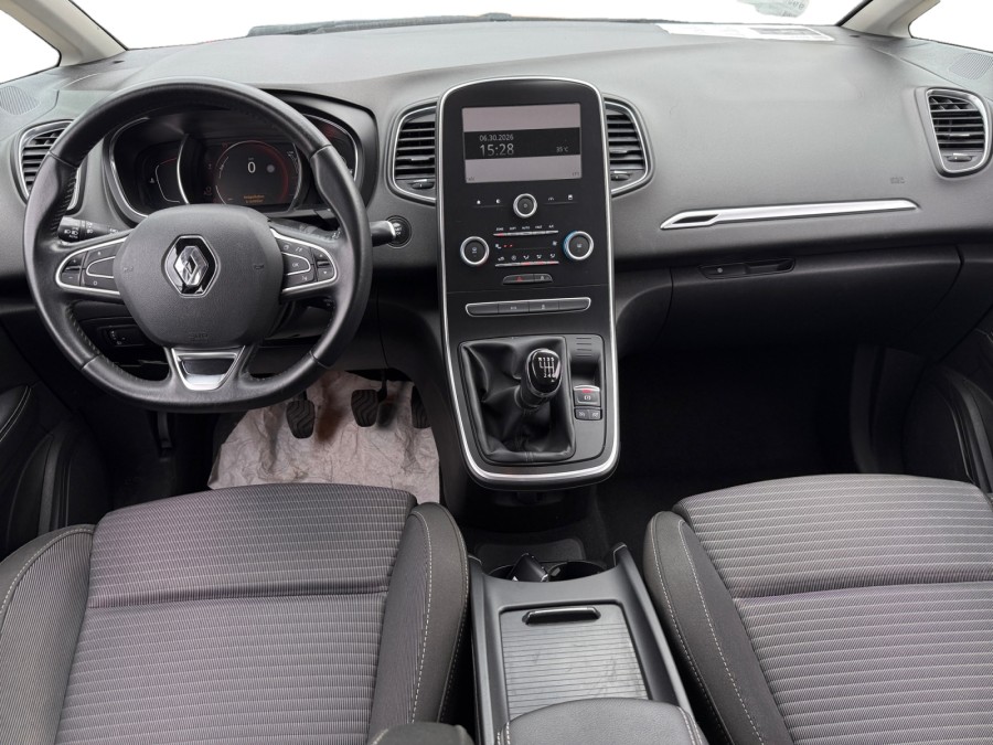 RENAULT d'occasion SCÉNIC IV 1.6 DCI 130 ZEN de 2017 Orgeval Verneuil