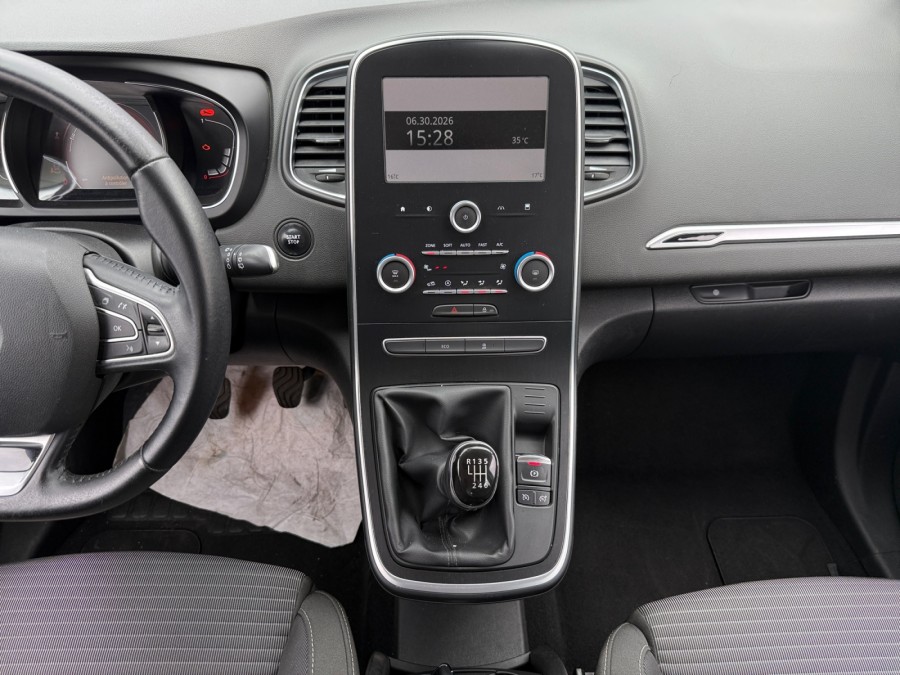 RENAULT d'occasion SCÉNIC IV 1.6 DCI 130 ZEN de 2017 Orgeval Verneuil