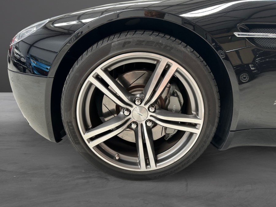 ASTON MARTIN d'occasion V8 VANTAGE V8 VANTAGE 4,7 Shortshift de 2009