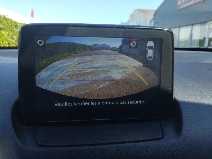 MAZDA d'occasion 2 BERLINE BICORPS TROIS OU CINQ PORTES 1.5