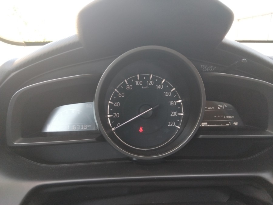 MAZDA d'occasion 2 BERLINE BICORPS TROIS OU CINQ PORTES 1.5