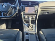 VOLKSWAGEN d'occasion GOLF VII 2.0 TDI 150  DSG CARAT de 2012 Vichy