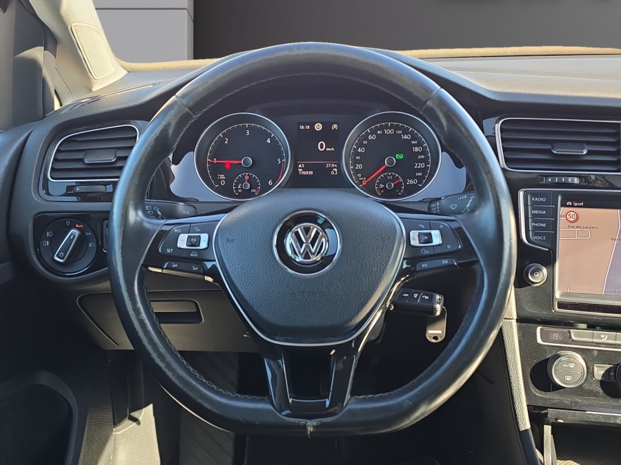VOLKSWAGEN d'occasion GOLF VII 2.0 TDI 150  DSG CARAT de 2012 Vichy