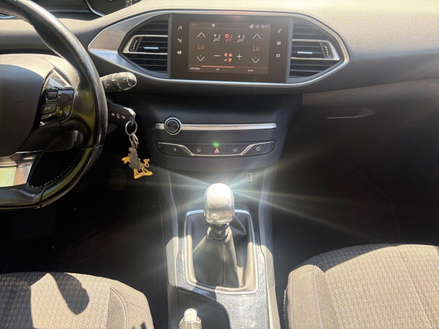 PEUGEOT d'occasion 308 II 1.5 BLUE HDI 130 ACTIVE de 2020 Orgeval