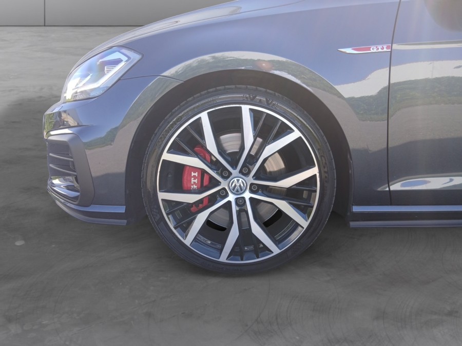 VOLKSWAGEN d'occasion GOLF VII GTI PERFORMANCE 2.0T FSI 245 DSG de