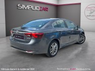 TOYOTA d'occasion AVENSIS A TROIS VOLUMES 2.0 D-4D 143 Dynamic de
