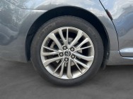 TOYOTA d'occasion AVENSIS A TROIS VOLUMES 2.0 D-4D 143 Dynamic de