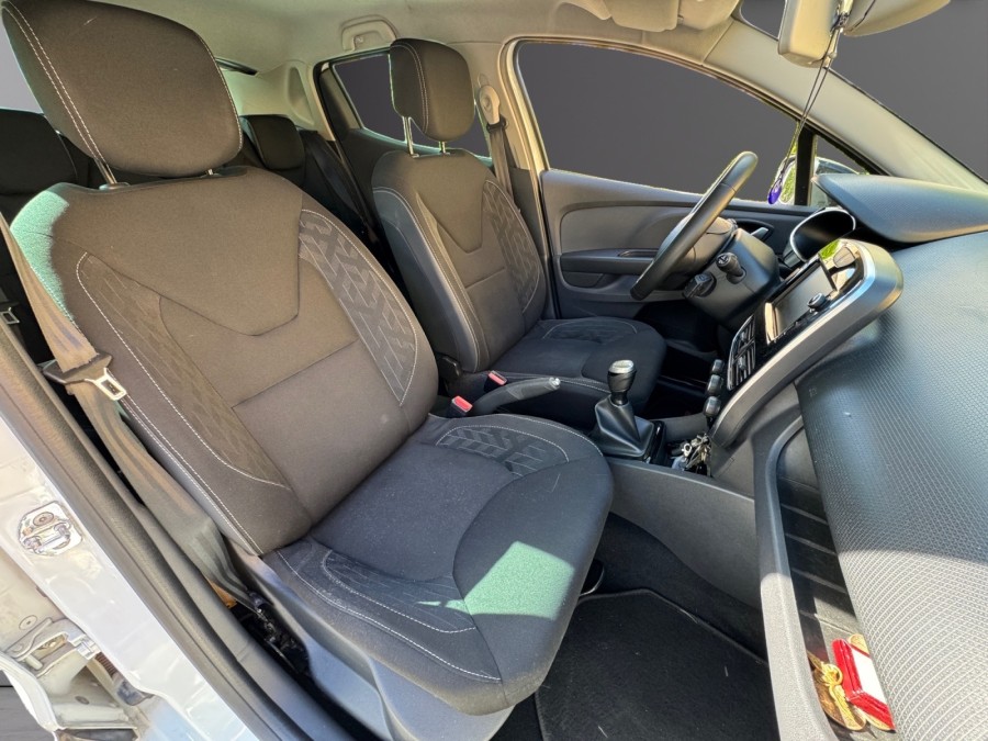 RENAULT d'occasion CLIO 1.5 DCI 90 INTENS de 2018 La Ciotat (13)﻿