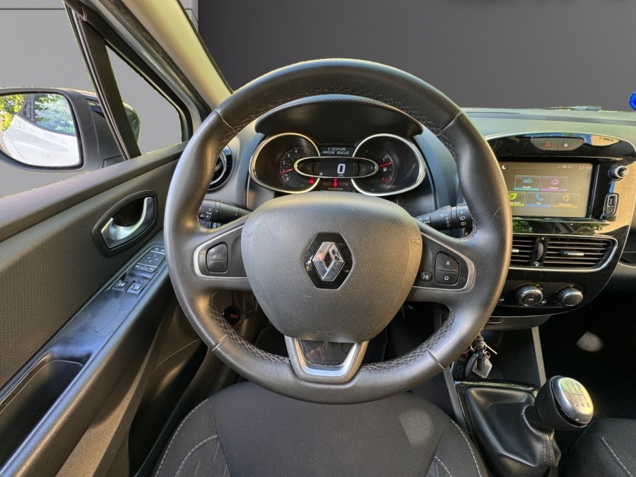 RENAULT d'occasion CLIO 1.5 DCI 90 INTENS de 2018 La Ciotat (13)﻿