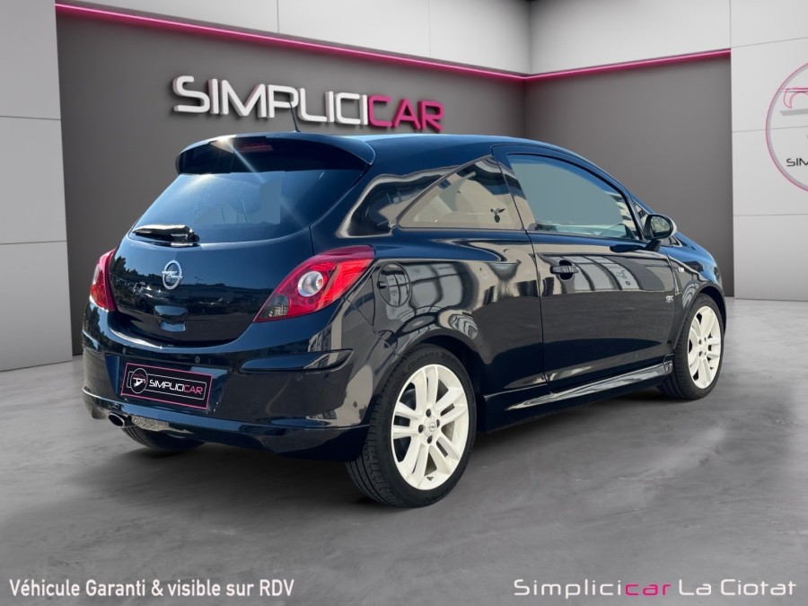 OPEL d'occasion CORSA 1.4 TWINPORT 100 OPC LINE de 2011 La Ciotat