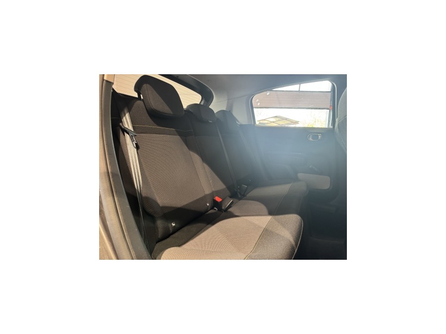 CITROEN d'occasion C3 III CITROEN C3 1.2 ESSENCE 83 Shine Buisness de