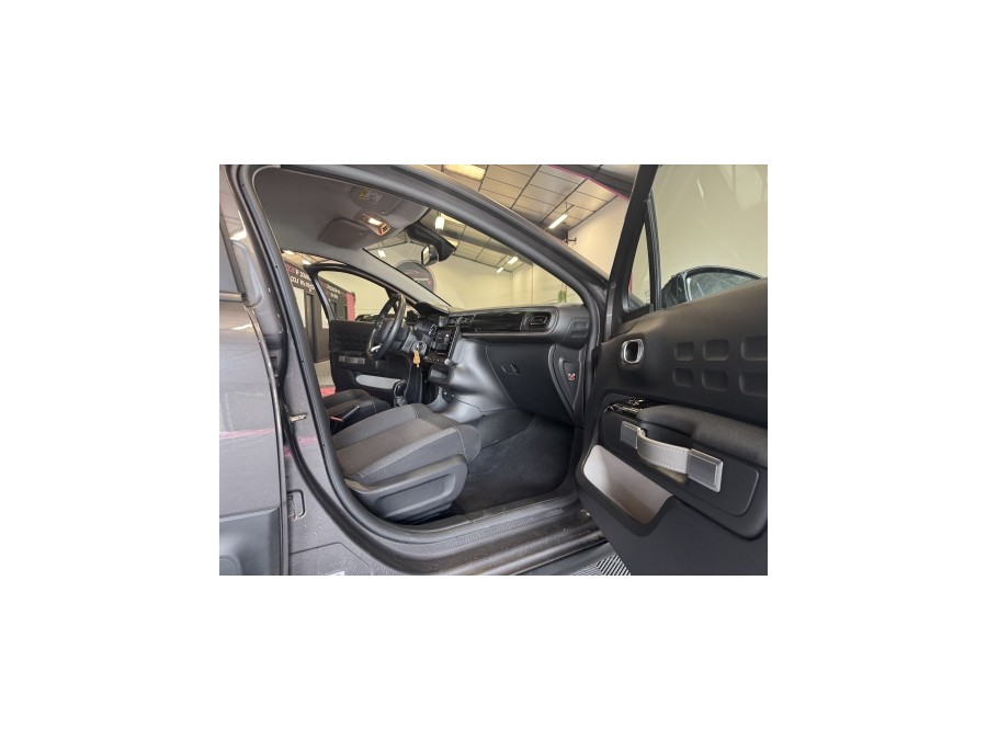 CITROEN d'occasion C3 III CITROEN C3 1.2 ESSENCE 83 Shine Buisness de