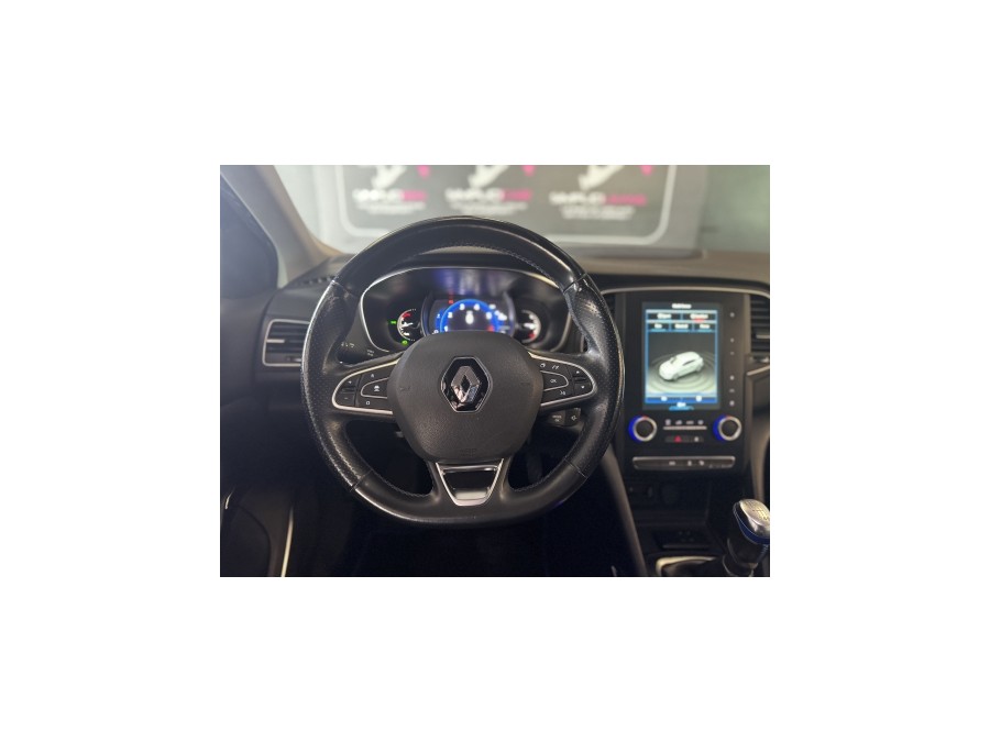 RENAULT d'occasion MEGANE IV BERLINE BICORPS TROIS OU CINQ PORTES