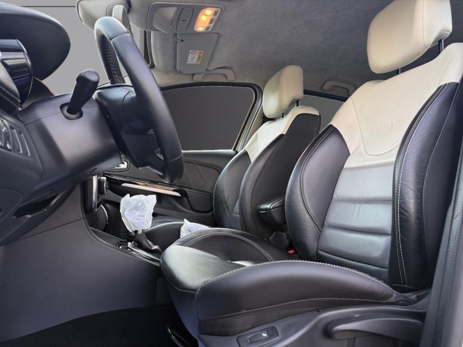 RENAULT d'occasion CLIO IV TCE 120 INITIALE PARIS EDC de 2015