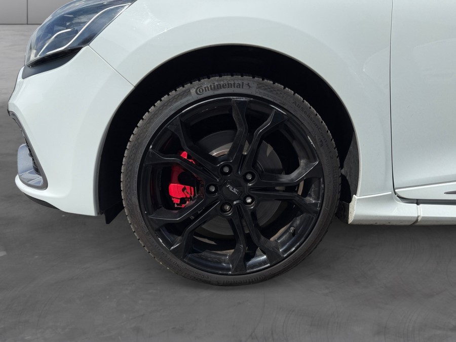RENAULT d'occasion CLIO IV RS 200 EDC de 2015 Reims Tinqueux (51)﻿