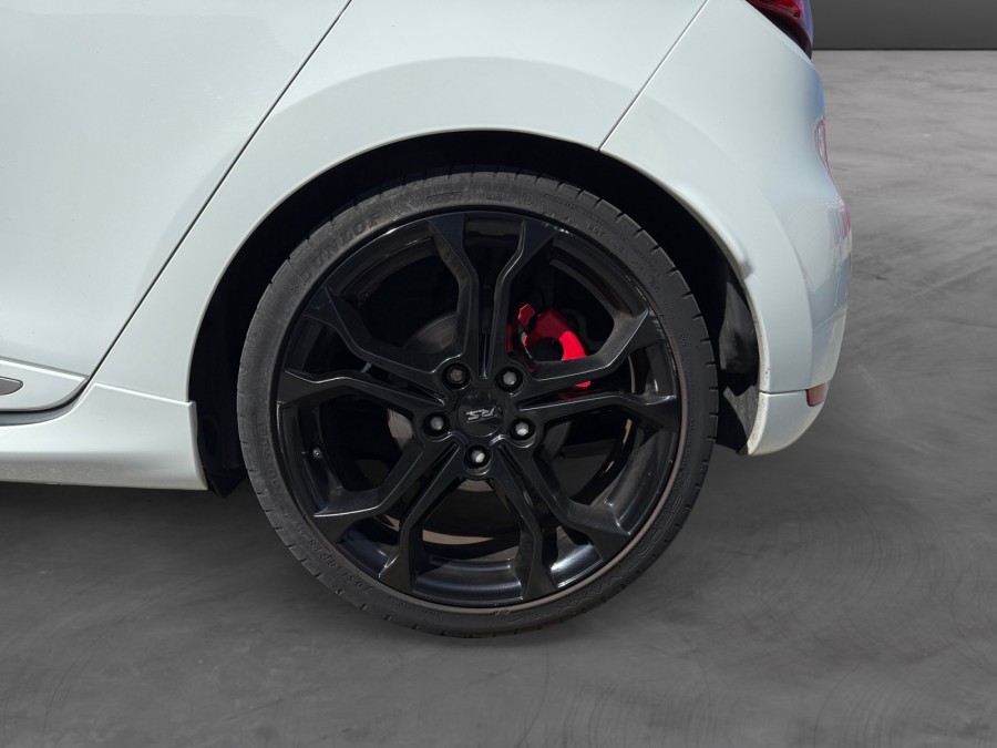 RENAULT d'occasion CLIO IV RS 200 EDC de 2015 Reims Tinqueux (51)﻿