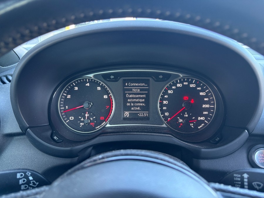 AUDI d'occasion A1 SPORTBACK 1.4 TFSI 122 S-Line de 2014 Le Puy en