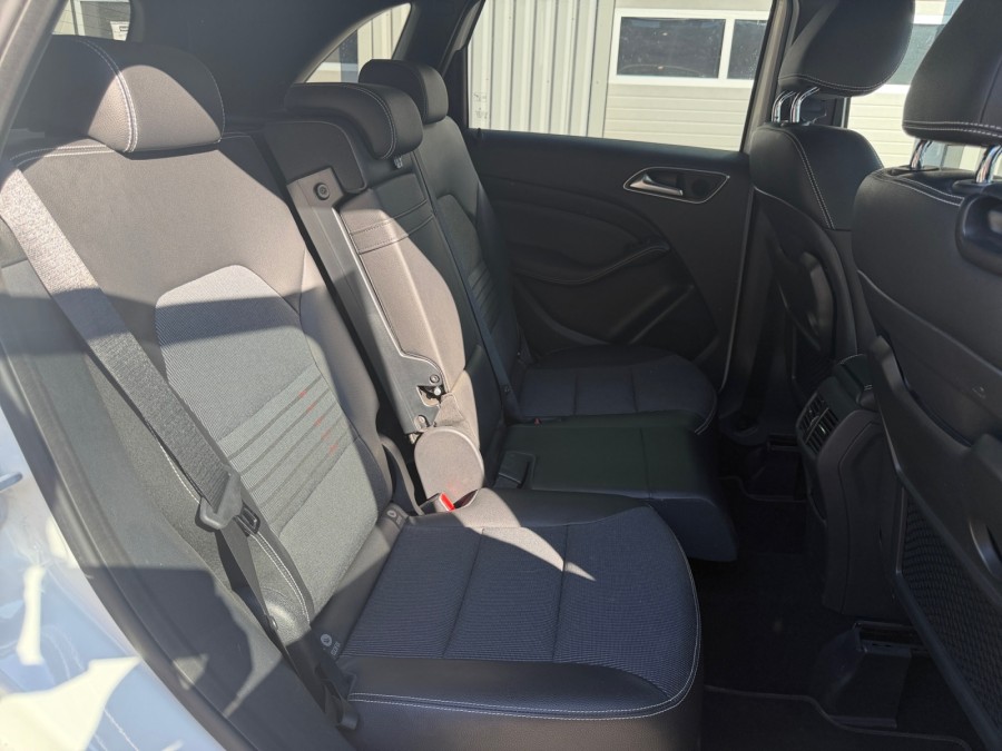 MERCEDES d'occasion CLASSE B SPORTS TOURER B180 122 fascination  BA